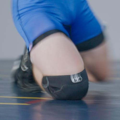 Cliff Keen Wraptor Wrestling Knee Pad (Black/Adult Small) - size: Small