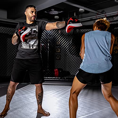 UFC PRO Perfect Curve Punch Mitts