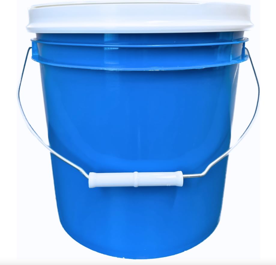 2 Gallon Food Grade BPA Free Made in USA Blue Bucket Container with White Screw on Lid (Pack of 2)