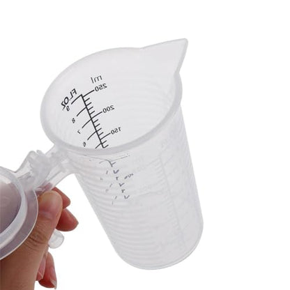 Measuring Cup With Lid,Plastic Measuring Cups,ML measuring cup for liquid,With Handle,Measuring Cup with 2 Scales (OZ, ML) and V-Shaped Spout, Easy to Read,250ml