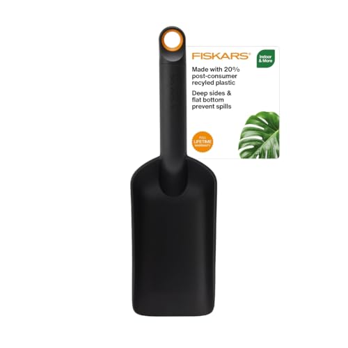 Fiskars Soil Scoop, Indoor Potting & Transplanting Tool for Medium Planters, Durable Lightweight Resin Garden Scooper with Flat Bottom & Deep Sides to Prevent Spills, 1.5 Cup Capacity, Black - style: Soil Scoop
