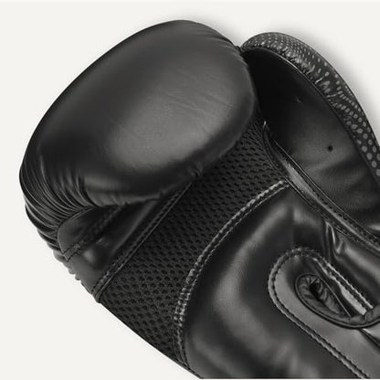 Amazon Basics Boxing Gloves for Men & Women, Sparring, Training, Muay Thai, Kickboxing, MMA - size: 10oz