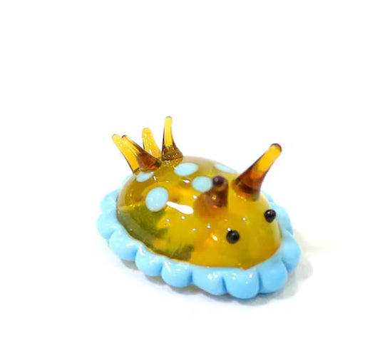 1pcs Mini Marine Glass Aquarium Decor Statue Aplysia Sealife Animal Ornament,2 X 3cm - color: brown