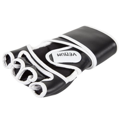 Venum Challenger MMA Gloves - color: Black, size: Medium
