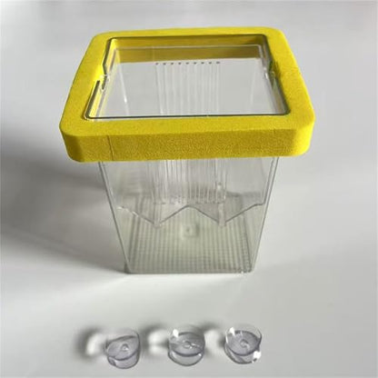 Fish Breeding Box for Hatchery and Isolation for Aquariums Breeding Box with Suction Cups Fish Eggs Nursery - color: Blue