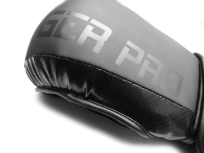 MMA Sparring Gloves with Extra Knuckle Padding, Leather Training Gloves for Grappling, Kickboxing & MMA Training - size: Small