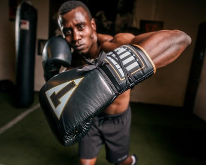 Title Boxeo Mexican Leather Lace Training Gloves Quatro - size: 18 oz