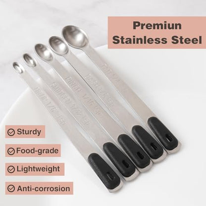 Mini Measuring Spoons Set, Tiny Stainless Steel Measure Teaspoons with Black Silicone Handle, Suitable for Small Amount of Dry or Liquid Ingredients and Spices (1/64, 1/32, 1/16, 1/8, 1/4 tsp) - color: Black