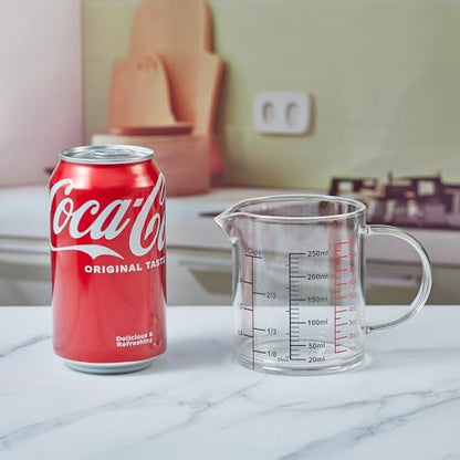 Glass Measuring Cup-[Insulated handle | V-Shaped Spout]-Made of High Borosilicate Glass Measuring Cup for Kitchen or Restaurant, Easy to Read, 250 ML (8 Oz, 1 Cup) - size: 250ml/8OZ