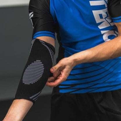 Tenace Jiu Jitsu Elbow Brace, Grappling - Compression Elbow Protection and Padded MMA, BJJ, Muay Thai, Judo - High Durability and Performance Unisex