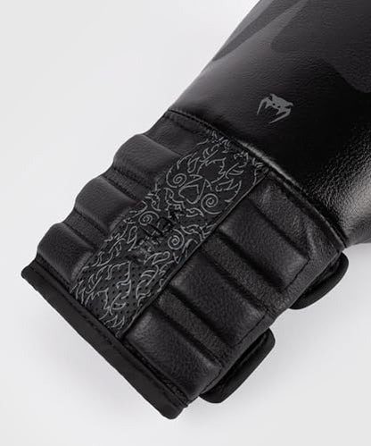 Venum Reverso Boxing Gloves - color: Black/Black, size: 10oz