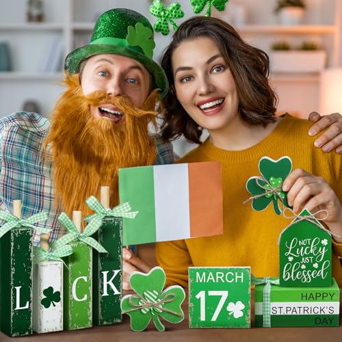 11 Pcs St. Patrick's Day Table Decorations Wood Faux Books Irish Table Top Decor Clover Wooden Sign Centerpiece for St. Patrick's Day - style: Clover