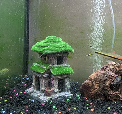 Fish House - Aquarium Decoration with Lifelike Moss, Comes with 2x Artificial Plants