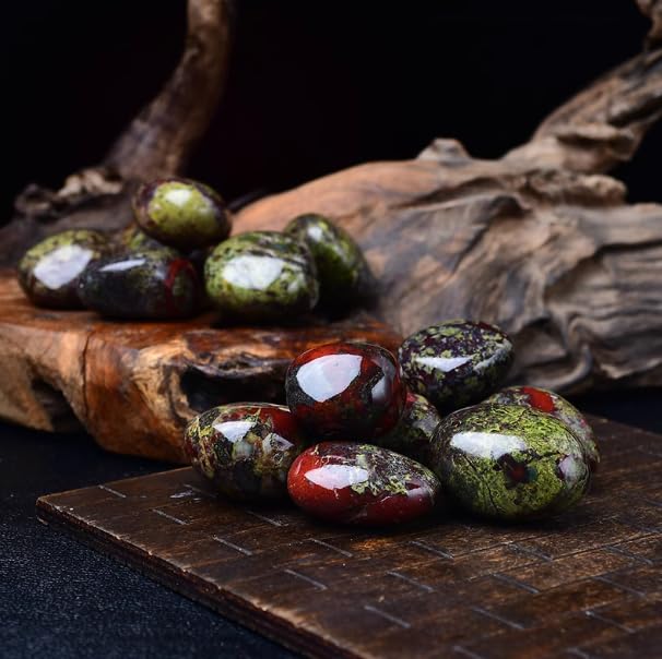 0.22lb Decorative Stones，Garden Landscaping Ornamental Pebbles，Natural Irregular Shaped Gravel Filler for Home Decoration Flower Bed Fish Tank Plants Vases Succulents