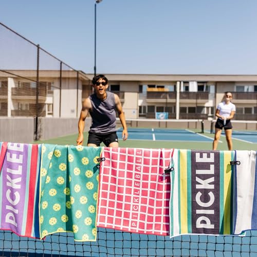 Nomadix Pickleball Towel, Microterry Quick-Dry Sweat and Sport Towel, Odor-Resistant, Ultra Absorbent, Sand and Hair Resistant, Lightweight Recycled Material, Durable, 30″×16″ (Green) - color: Green