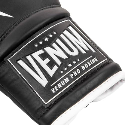 Venum Giant 2.0 Pro Boxing Gloves - Laces