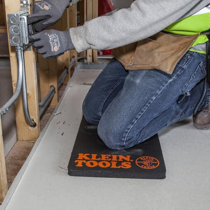 Klein Tools 60135 Kneeling Pads, Adult Men's Soft Thick Closed Cell Soft Foam Professional Tradesman Pro Pads with Handle