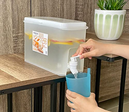 NDBOX Slim Fridge Jug 0.92Gal or 3.5L with Faucet for Water, Iced Tea, Fruit Juice, Softdrinks, Milk, Beverages Dispenser - Hot or Cold Drinks for Parties - Spacesaver Container (White Jug 1pc)