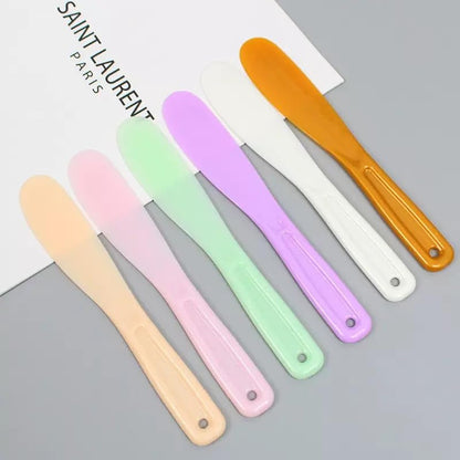 6 Pcs Large Plastic Cosmetic Spatula Reusable Candy Color Cosmetic Mask Mixing Spoon Scoops Spatulas Stick Applicator Beauty Spa Makeup Tools for Facial Skin Care DIY Mask Mixing Sampling Tools