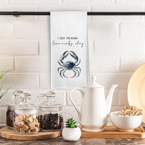 Funny Coastal Beach Crab Kitchen Towels, Crab Gifts for Women Decorative Hand Towel for Bathroom, I Just Freaking Love Crabs Okay Dish Tea Towels for Kitchen Decor, 16x24 Inch
