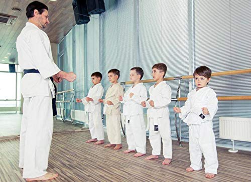 Karate Uniform for Kids & Adults Lightweight Student Karate Gi Martial Arts Uniform with Belt - size: 3 (5'3'' / 130lbs)