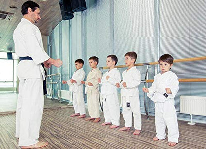 Karate Uniform for Kids & Adults Lightweight Student Karate Gi Martial Arts Uniform with Belt - size: 3 (5'3'' / 130lbs)