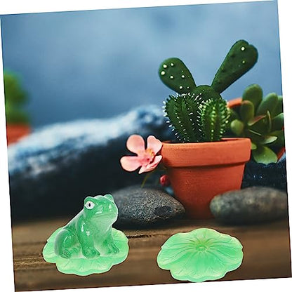 20Pcs Resin Figurines for Miniature Decor Safe Decorative Props for Aquariums Reptile Boxes and Desktop Displays Smooth Edges and Design