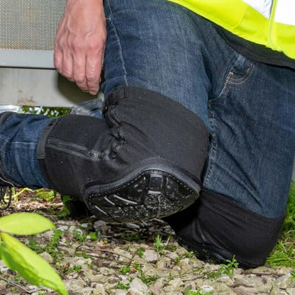 Klein Tools 60628 Tough-Flex Knee Sleeves for Work, Construction, Low-Profile Sleeve with Zipper, Gel-Like Foam, Black, S/M - size: S/M