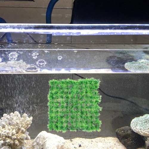 Luxshiny Realistic Artificial Grass Aquarium Rug with Thickened Base Simulation Plant Mat for Fish Tanks Reptile Terrariums and Pet Hiding with Suction Cups