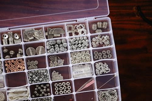 Xiaoyztan 8 Grids Clear Plastic Organizer with Adjustable Dividers, Jewelry Box Bead Storage Container for Small Parts, Fishing Tackle, DIY Crafts, and Earrings, Overall 7.3in x 4.9in - size: 7.9x4.9x1.65 in