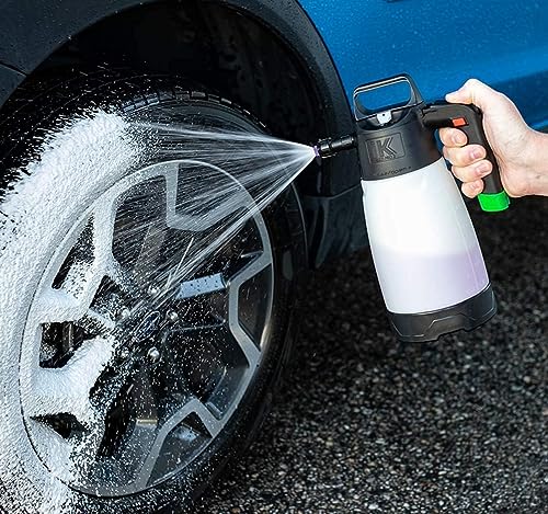 iK Foam PRO 2 Pump Sprayer, Professional Spray Bottle for Automotive Cleaning, Detailing, and Industrial Cleaning, Bundle with a Lumintrail Keychain