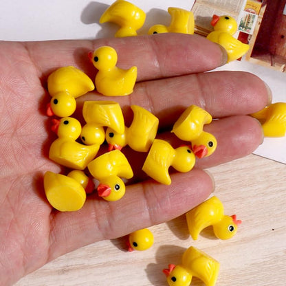 Toyvian Mini Resin Duck Ornaments 100Pcs Cute Yellow Figurines for Aquarium Decor Garden Accessories Desktop and Terrarium Decoration